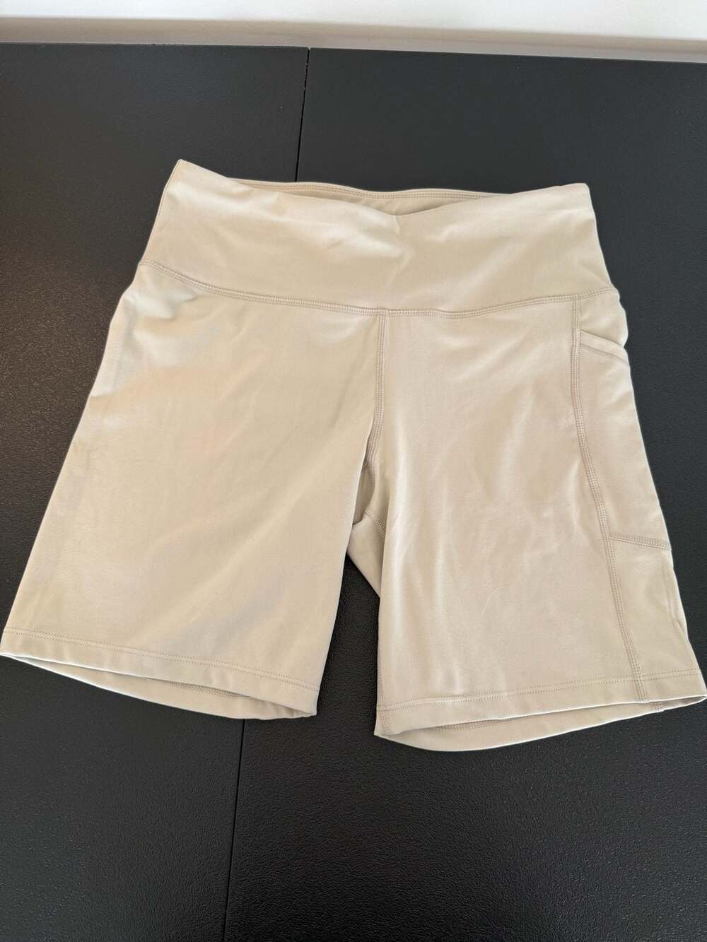 DKNY Women's Cream High-Waisted Biker Shorts with Side Pockets Size L